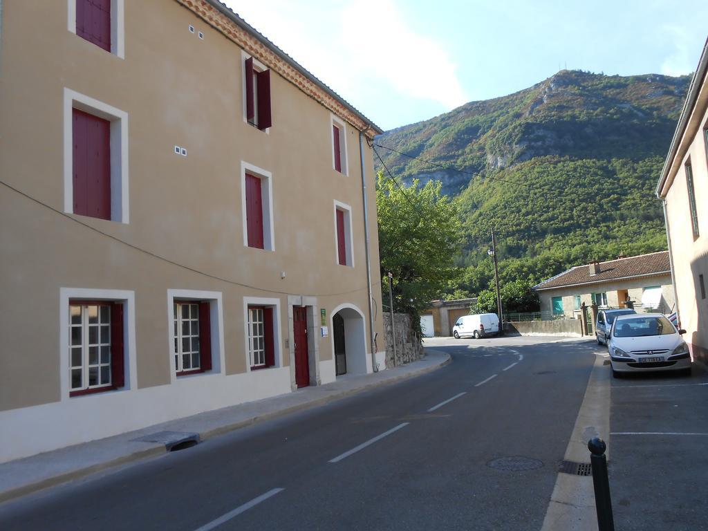 Le Merlanson Chambres D'Hotes Bez-et-Esparon Exterior foto